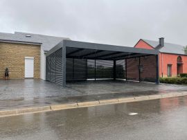 carport_aluminium_avec_brise_vue__1.jpeg