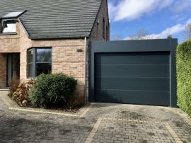 carport_aluminium_avec_porte_de_garage_.jpeg