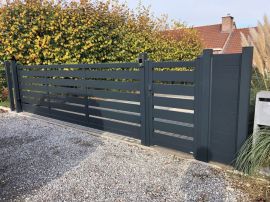 portail_aluminium_maez_ajoure_personnalise.jpg