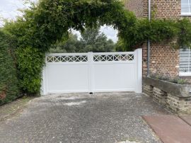 portail_double_ouvrant_aluminium_modele_alwena_.jpeg